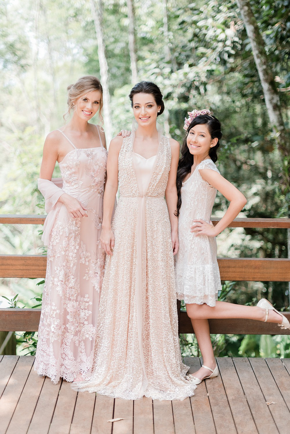 Vestido de daminha para casamento cheap no campo